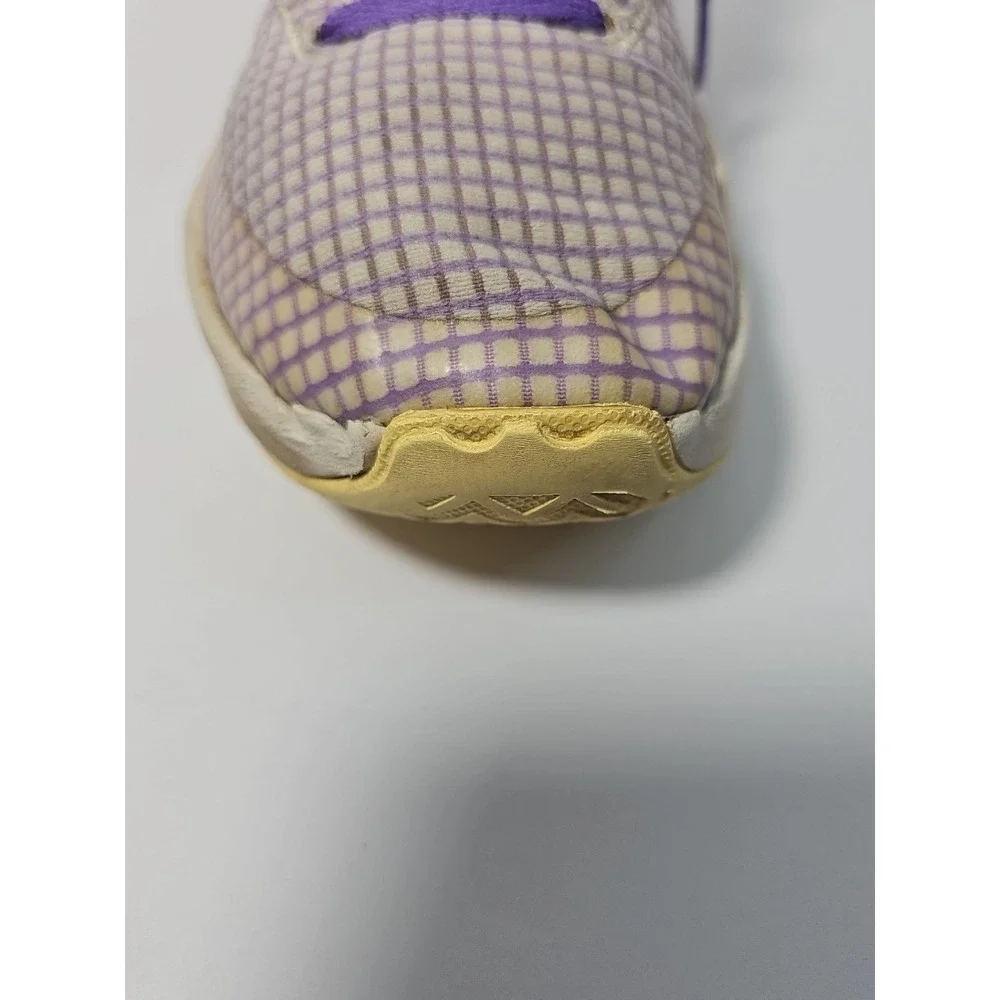 NIKE LEBRON WITNESS 7 SHOES SIZE 5Y YOUTH‎ GRAPE ORANGE